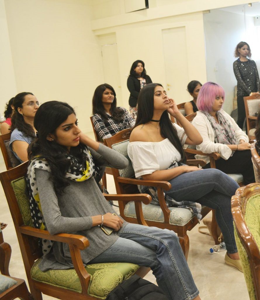 imagemakeover_workshop_women_audience_fashion_style