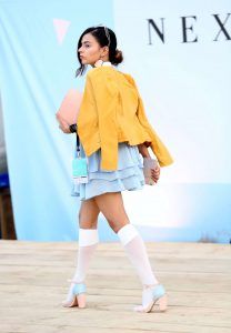 amazonindiafashionweek_ss17_streetstyle_bright_fashion_style