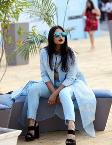 amazonindiafashionweek_ss17_streetstyle_white_fashion_style