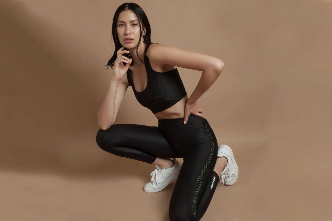 https___bae.hypebeast.com_files_2020_01_sustainable-activewear-brands-workout-gym-clothes-girlfriend-collective-outdoor-voices-7