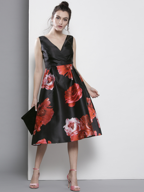DOROTHY PERKINS Women Black Floral Print Midi Fit & Flare Dress
