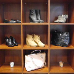 Clothes_accessories_shelf_fashion_style