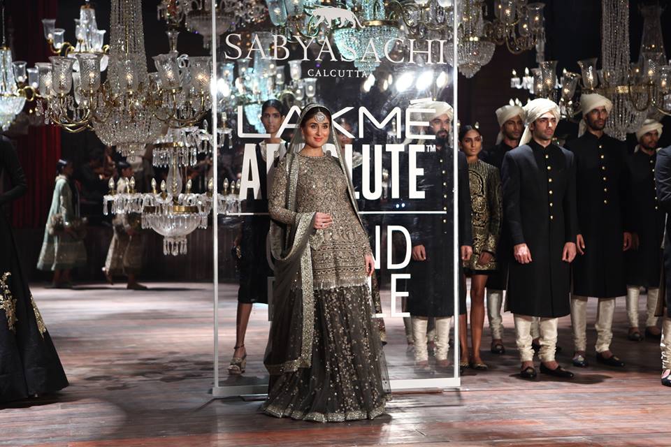 Sabyasachi_Mukherjee_Kareena_Kapoor_Khan_Lakme_Fashion_Week_Style