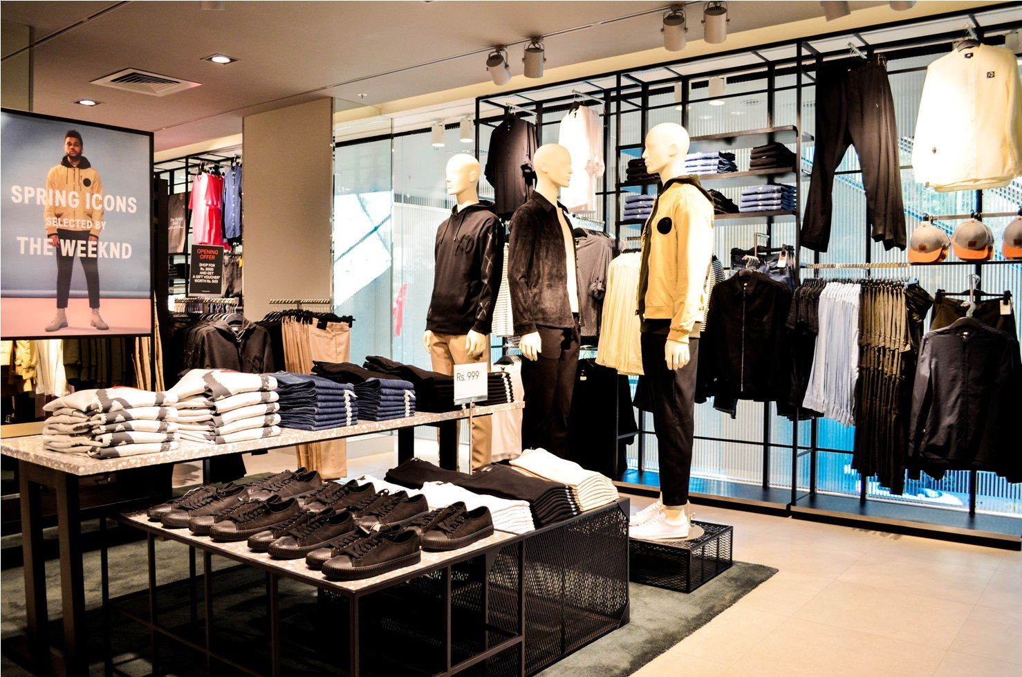 Brand spotlight: H&M Store-1MG Lido mall - Hautelist