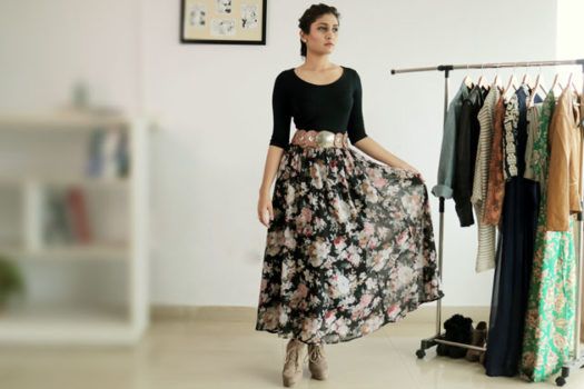 4 ways to Style Your Floral Maxi Skirt