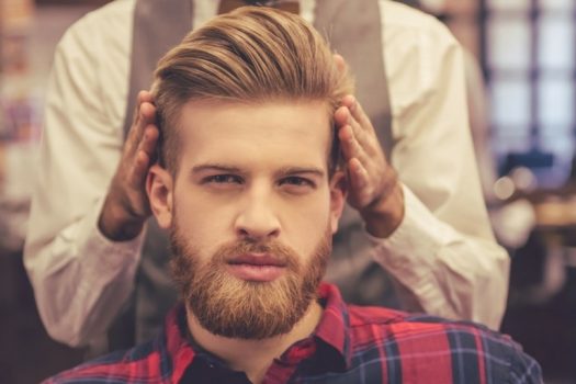 Top 5 Men’s Hairstyles to Adopt This Season