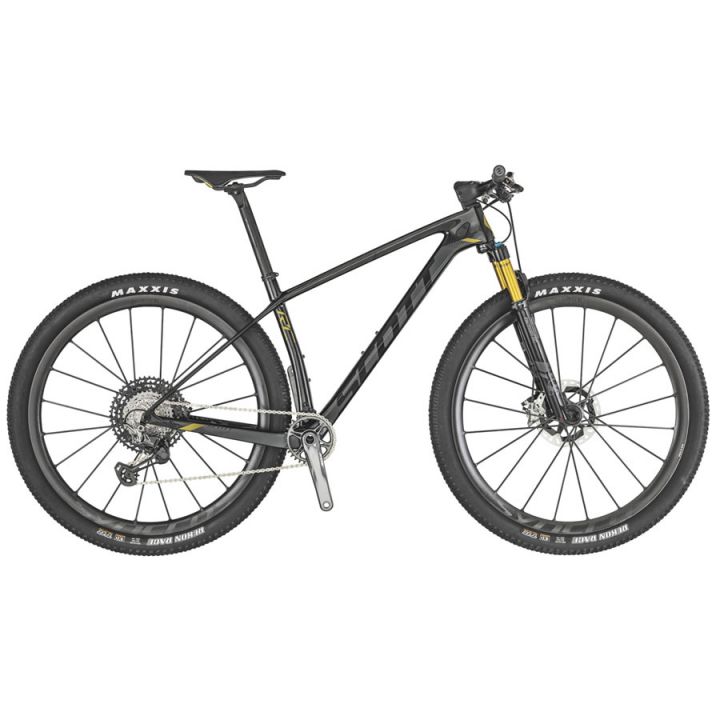 The 2019 Scott Scale RC SL starts life with Scott’s HMX-SL carbon, optimized for 1x drivetrains. This carbon, used originally on their top-grade road bikes, it’s stiffened and strengthened to offer increased strength off the trail.