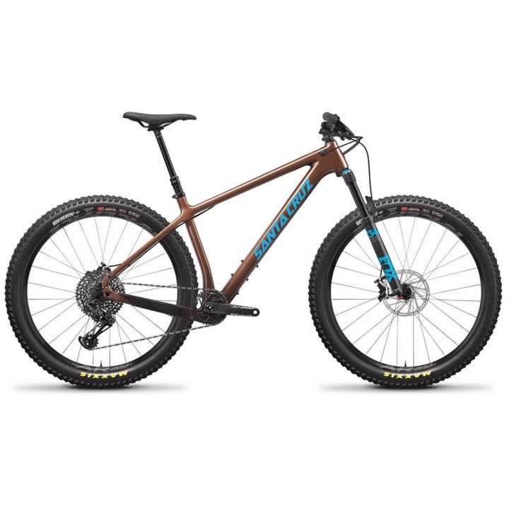 Singletrack, techy trail, or bikepacking, the 2019 Santa Cruz Chameleon Carbon S trail hardtail is ready to for just about anything the trail has in store.