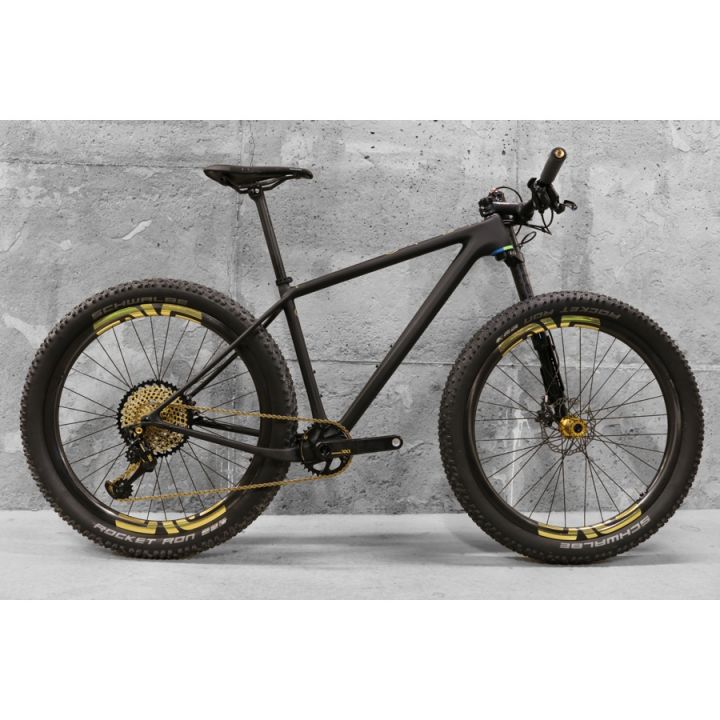 Designed with the versatility to be ridden with two different wheel sizes, the Open One+ frameset isn\'t just an ultra-lightweight hardtail, but also versatile enough for most any trail